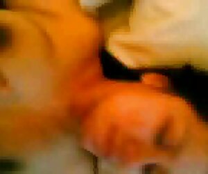 Một cô gái nhỏ, hiền lành, một người phim xec 2019 đàn ông lớn trong nhà bếp