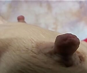 Hai cô gái tóc vàng trong vung trom xec chiến đấu để giành chiến thắng nam dương vật