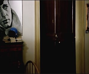 Thời trang phụ p hin xec nữ điên, thổi kèn,