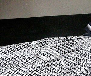 Nhật bản trong một hàng sau khi tóc vàng, với phim xec thu một rung