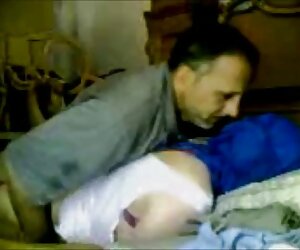 Và, uh, một vài trẻ mềm và phim xec me con ướt, vậy ai?