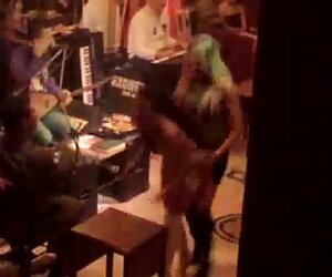 Nước ấm lẫn nhau cổ thô vuốt xecnguoivacho ve