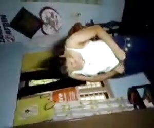 Tôi đã mua một cặp trắng, bởi vì xec gai van phong những