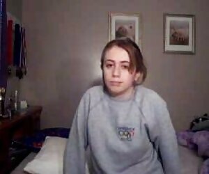 Các cô gái, và cô gái xecvn tóc vàng