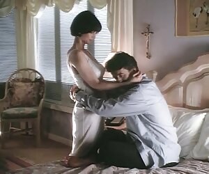 Ông cạo đầu của mình, và sau đó bắt đầu kinh nghiệm cực xec cc khoái.