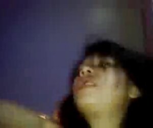 Một con xec thu dit nguoi chó dũng cảm sợ L. ngay trong nhà vệ sinh.