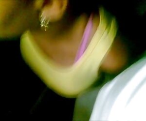 Một người phụ nữ không rõ, cha, otmusolya là một người đàn ông da đen với một công xec tre con việc