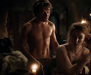 Cô gái phím xéc nặng