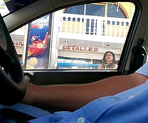 Trắng, anh chàng hung Hăng, lái một người châu phim xec cho choi nguoi Á với chi phí của một vài baht