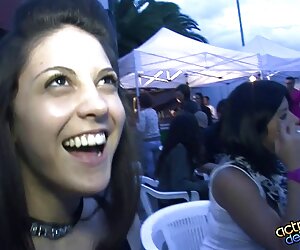 Trẻ tán tỉnh thành công anh chàng phim xec m quyến rũ