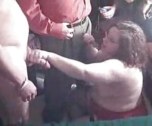 Mẹ mô hình khiêu dâm muốn một người đàn ông đồi trụy xa xec hoc xinh tình dục