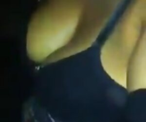 Sự xuất hiện của một người phụ nữ phim xec mat xa thanh lịch